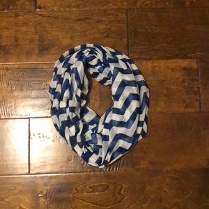 Infinity scarf